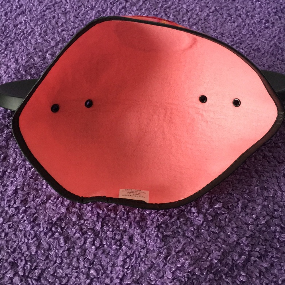 Minnie Mouse hat - Picture 6 of 7